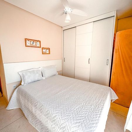 Apt Na Praia Do Morro,2 Quadras Do Mar,Com Garagem 瓜拉派瑞 外观 照片