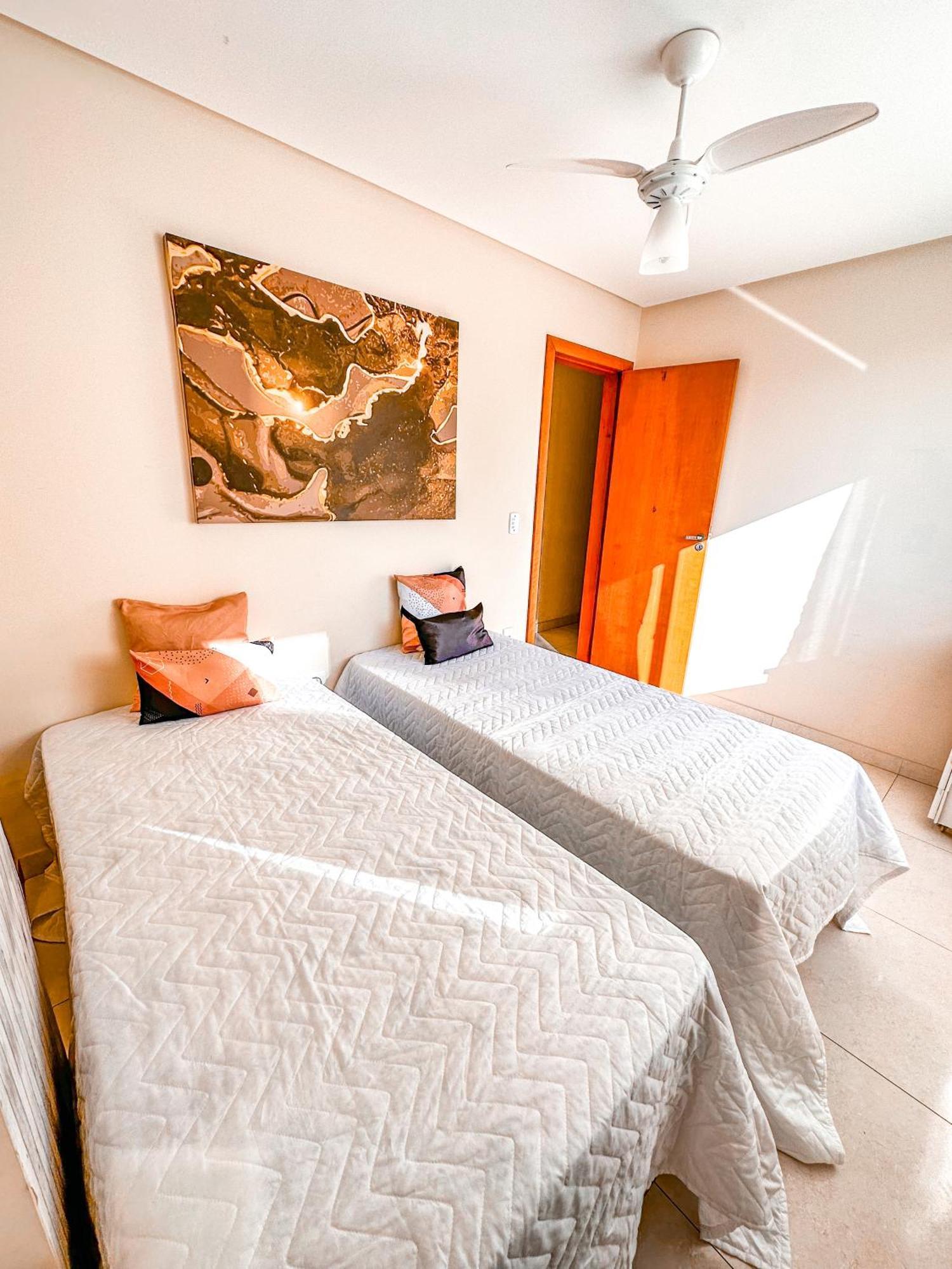 Apt Na Praia Do Morro,2 Quadras Do Mar,Com Garagem 瓜拉派瑞 外观 照片